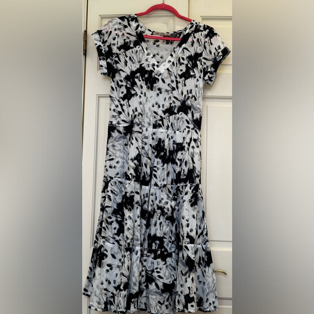 Dress Addict - black, white, tan dress